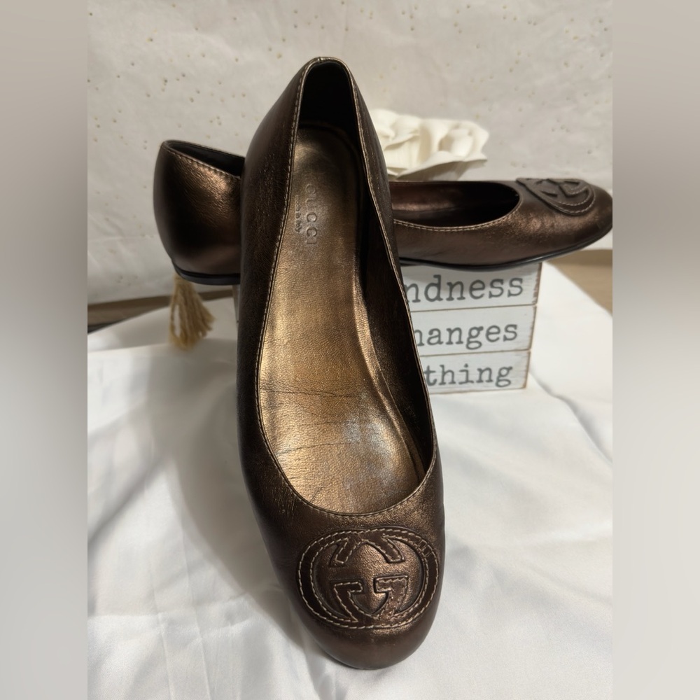 Gucci Metallic Bronze Leather Ballet Flats